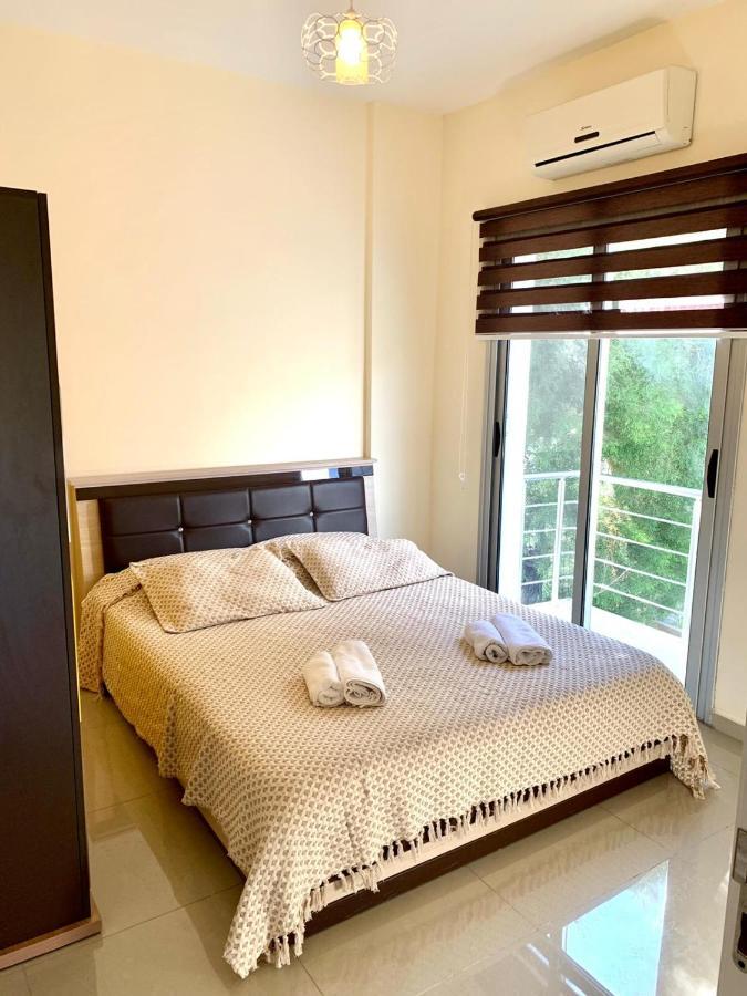 Amazing Two-Bedroom Apartment In Residence Lukomorye D1 With Private Garden Karavász Kültér fotó